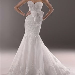 Maggie Sottero ‘Liv’ Wedding Dress size 10 3MS758